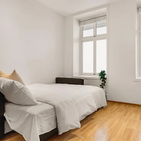 Dinbnb I 500m To Bryggen Feriehus *