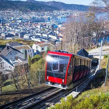 Dinbnb I 500m To Bryggen Feriehus Bergen